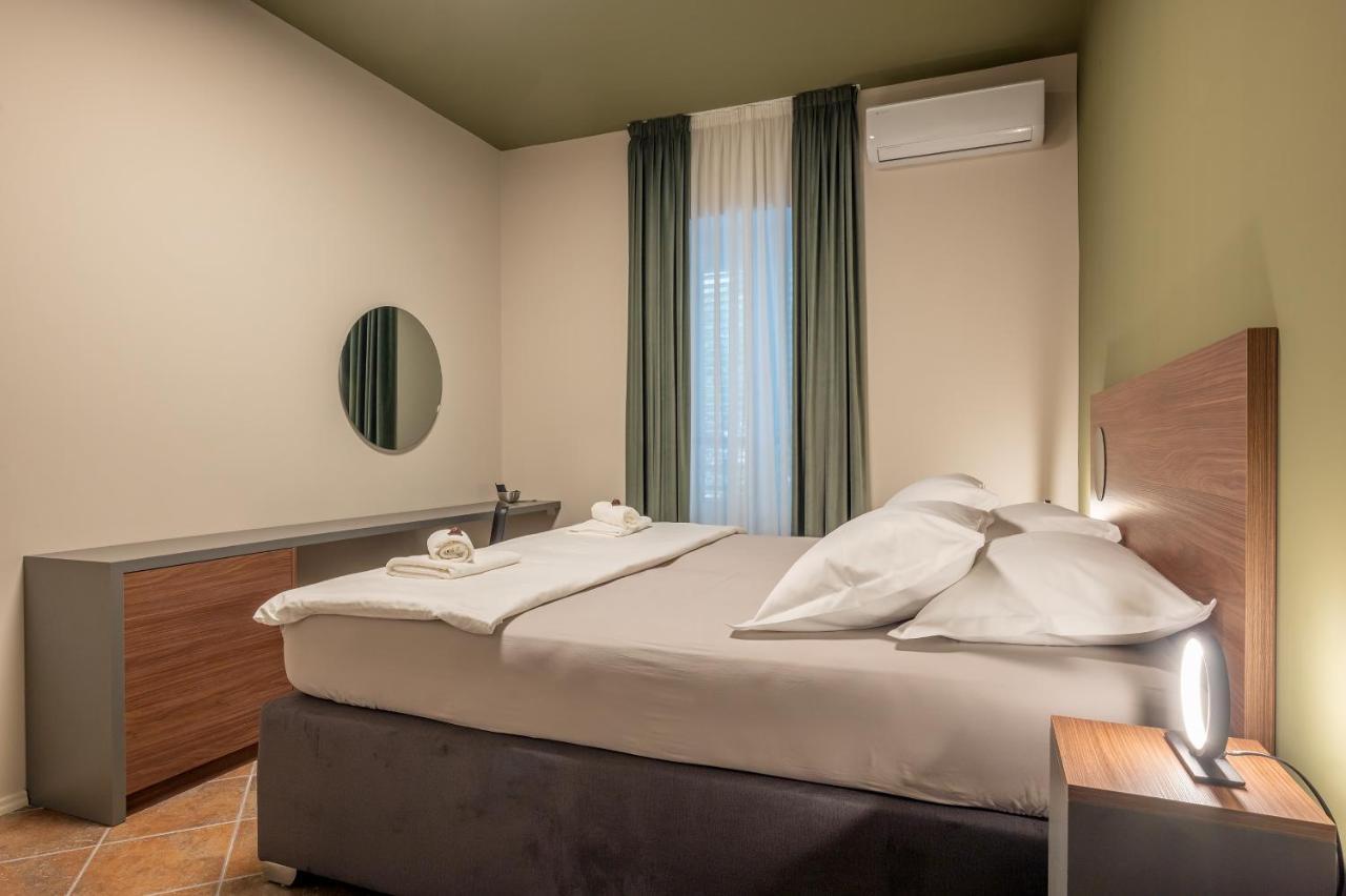 Green, Deluxe Two Bedroom Suite Split Eksteriør bilde